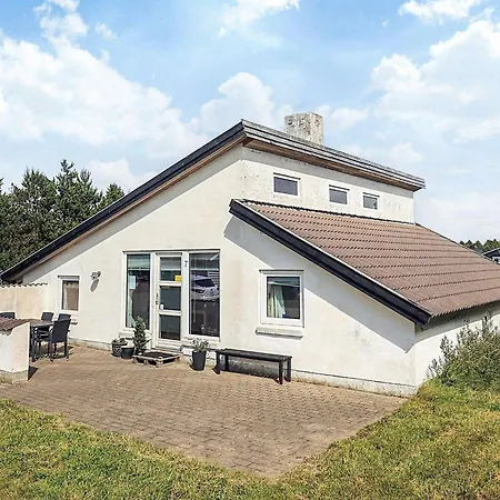 Three-bedroom In Thisted 4 *