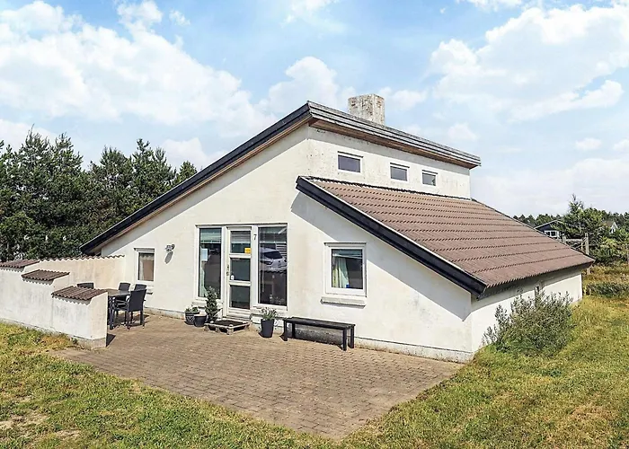 Three-bedroom In Thisted 4 *